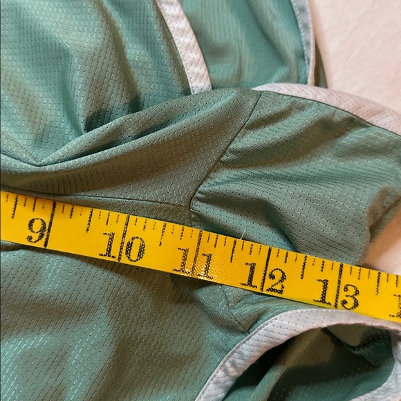 Tracksmith Twilight Split Shorts Size S - Picture 8 of 9